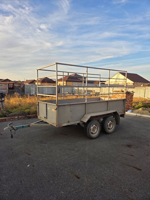Продам двухосный прицеп