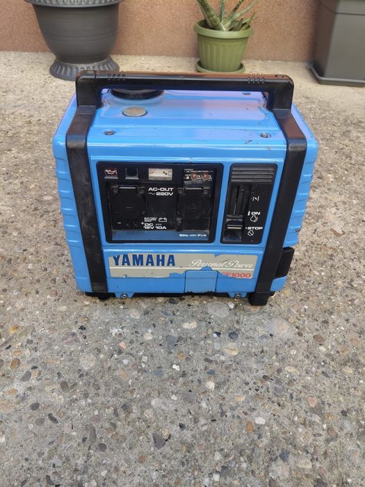 Vând generator yamaha
