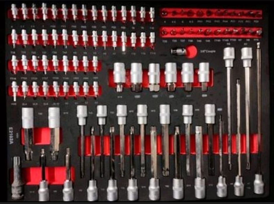 Dulap cu scule adus din Germania plin cu scule 7 sertare