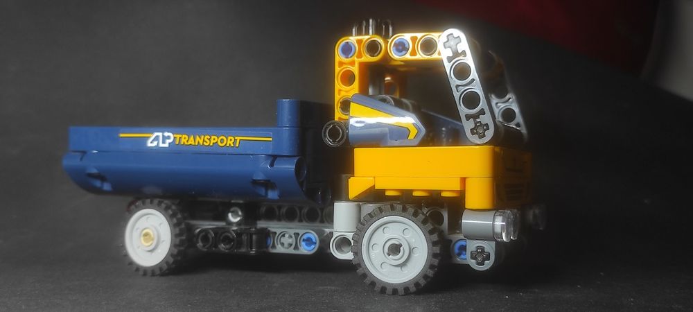 Lego Drump Truck (42147)