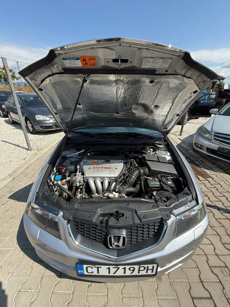 ПРОДАВА СЕ Honda Accord 2.4