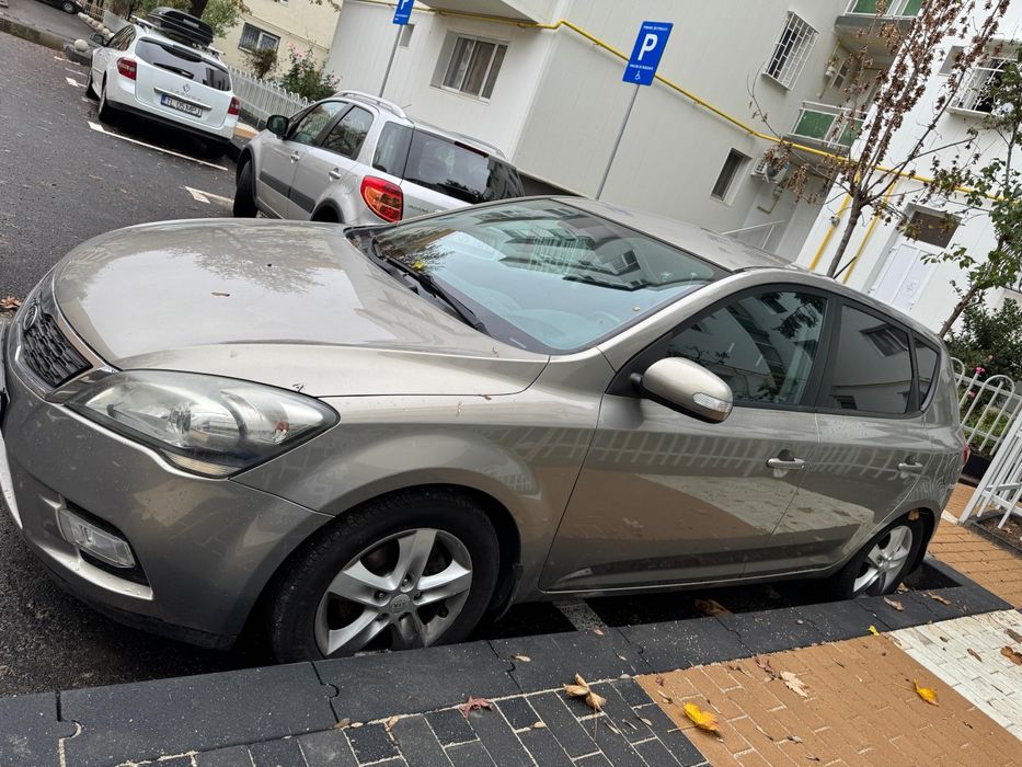 KIA model CEED 2011