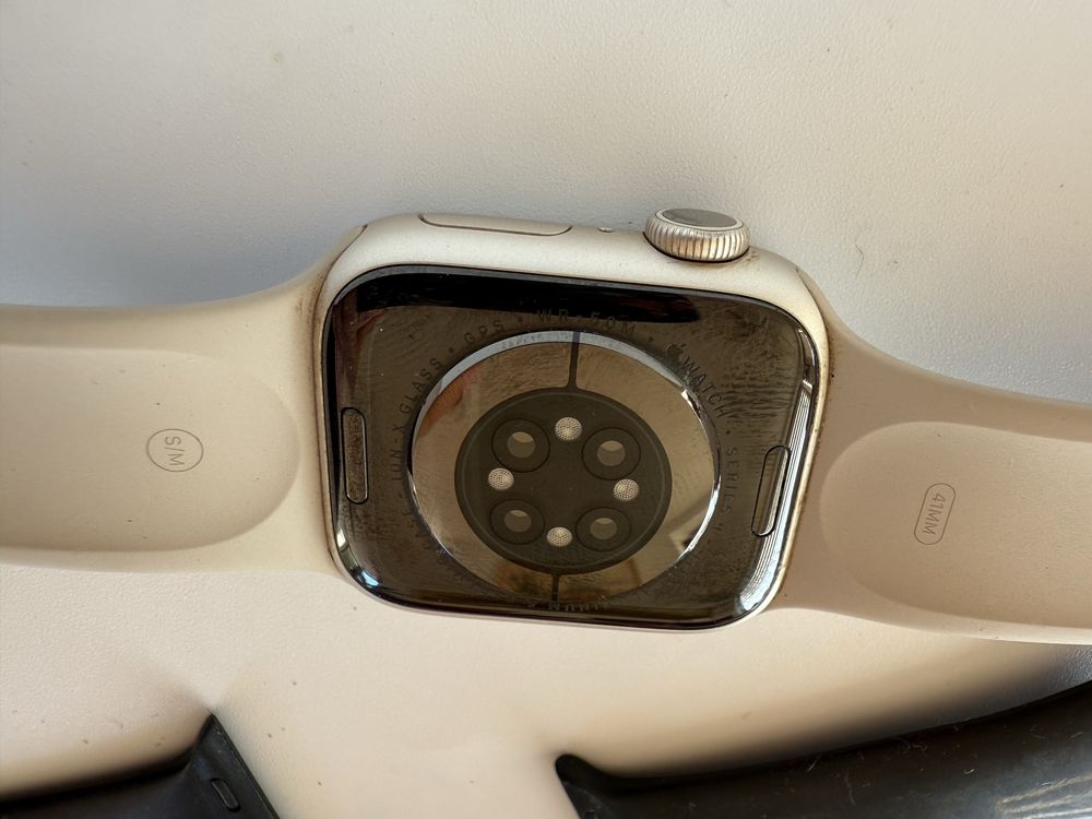 Apple watch 9 starlight 41mm  изрядно състояние