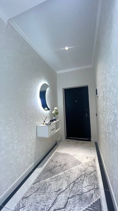 2 xonalik kvartira sotiladi 8 qavatli g'ishtlik  domning 5-qavatidan.