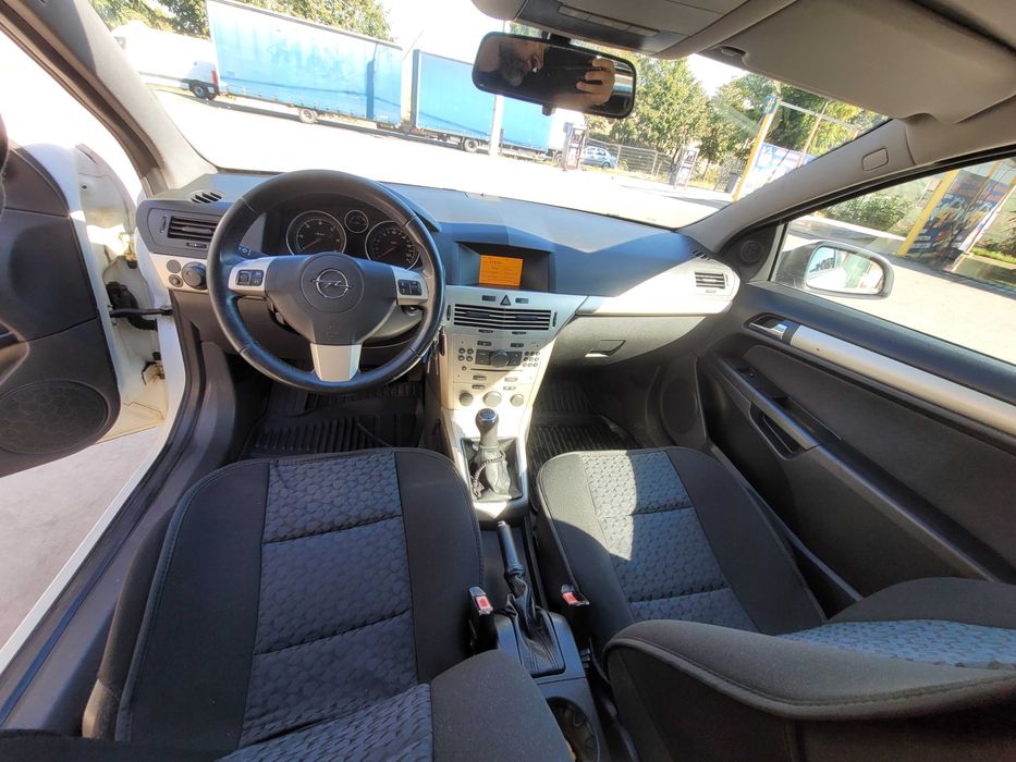 Opel Astra H GTG