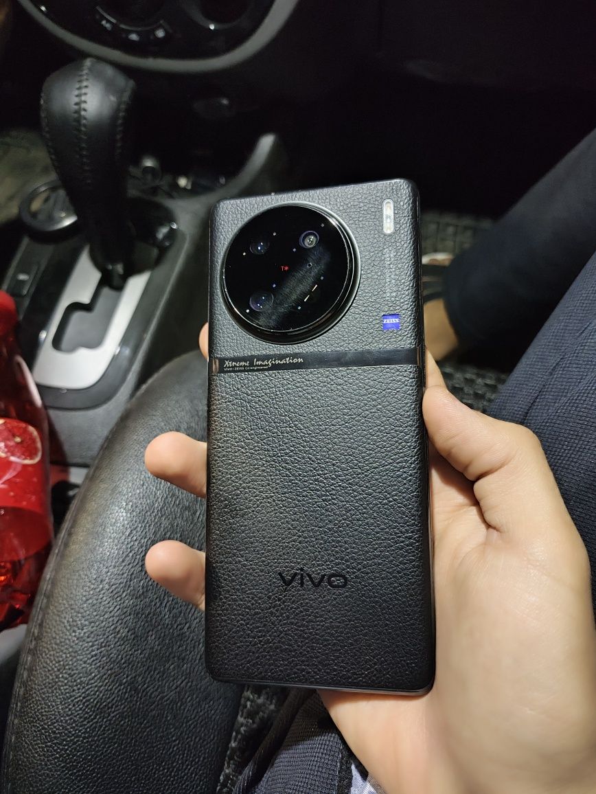Vivo x90 pro ideal karopka bor