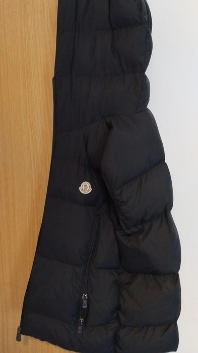 Monclear елек с качулка