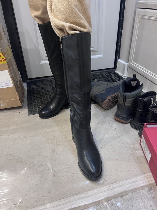 Зимние женские сапоги