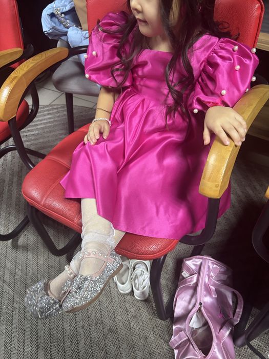 Продам детские платья