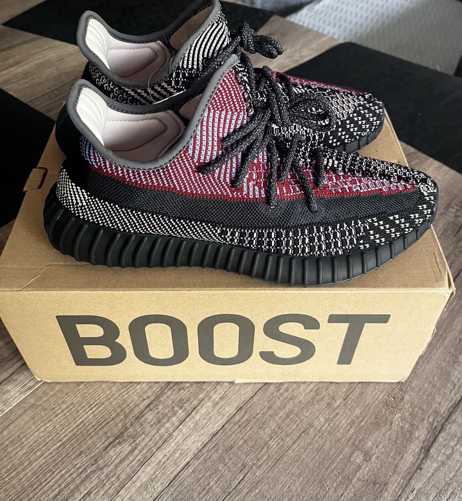 ОРИГИНАЛНИ Yeezy 350v2 Yecheil “non-reflective”