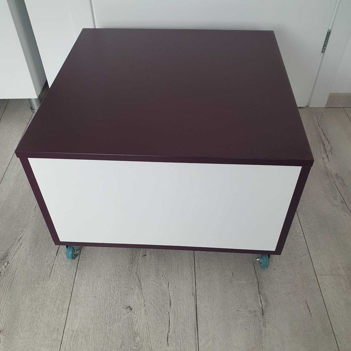 Comoda pe roti (depozitare si suport) 60x60x30cm