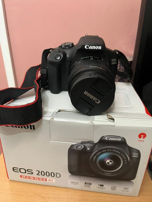 Canon eos 2000D Folosit ff puțin
