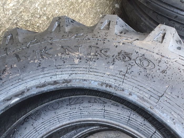 7.50-20 in V de tractiune pentru motrica XYTT DTC 4x4 cauciucuri noi