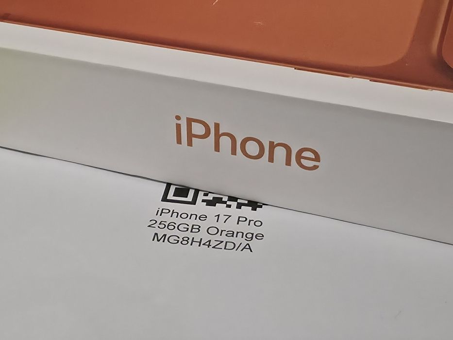 ЗАПЕЧАТАН 256GB iPhone 17 Pro Yettel Гаранция 2028г. Orange | Оранжев