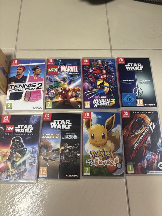 Nintendo Switch Lite с 8 игри