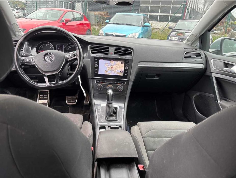 Volkswagen Golf VII 2.0 TDI BMT Alltrack DSG 4Motion Locatie Germania