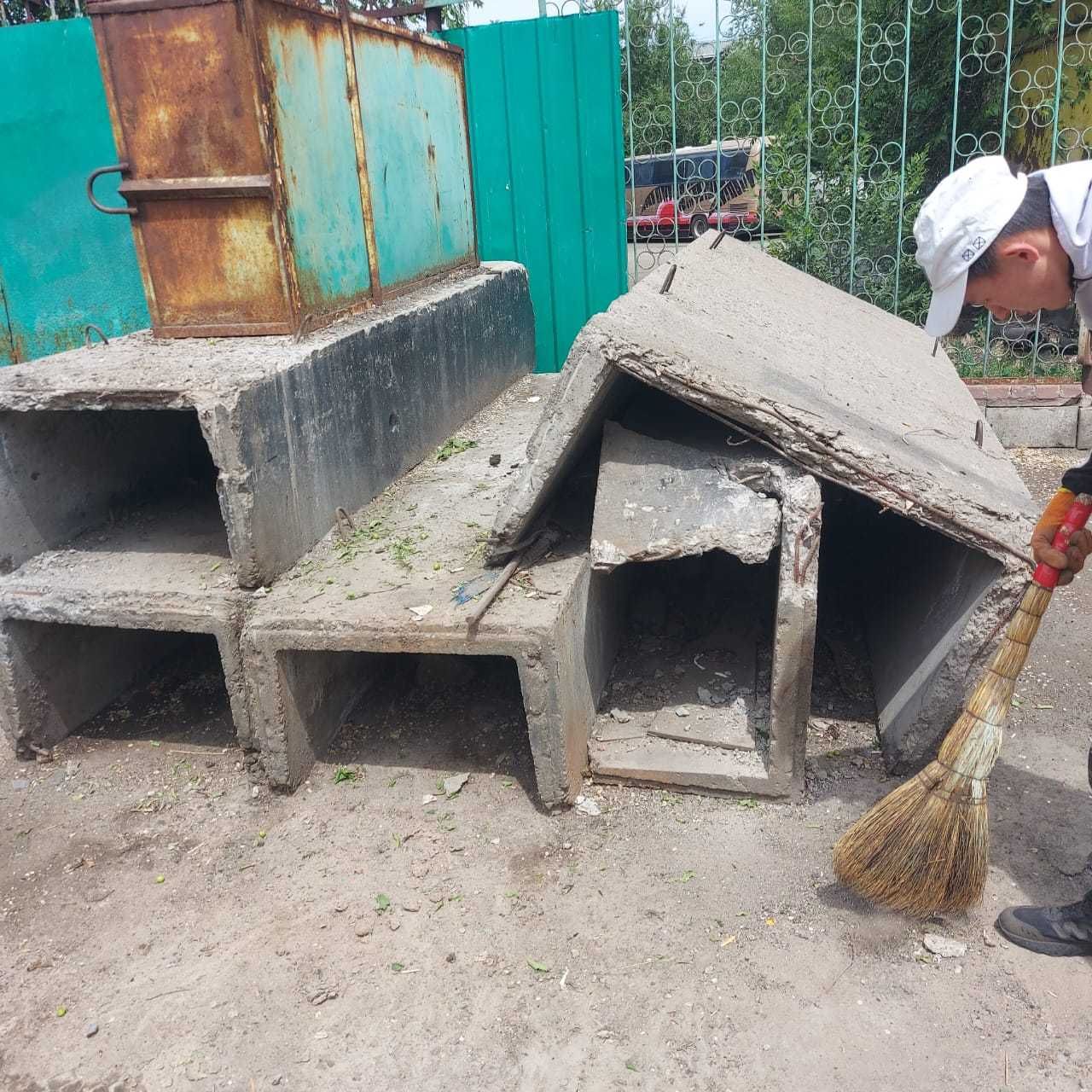 Фундаментные литые лотки