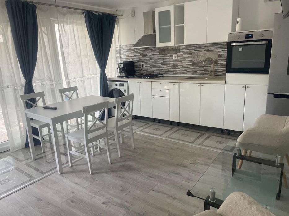 Inchiriez apartament cu 2 camere la vila Ysy