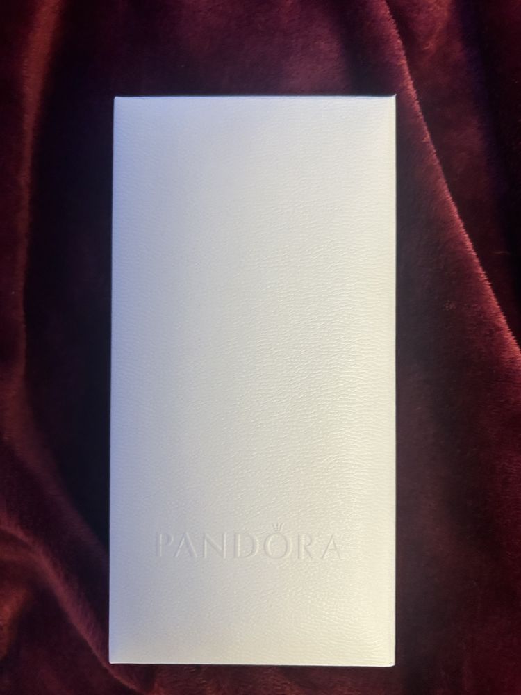 Колие Pandora Ново