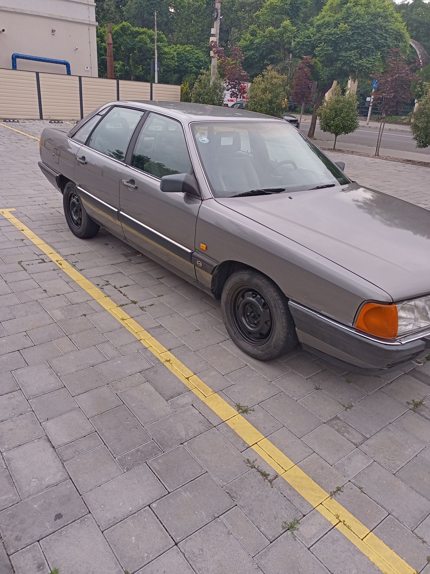 Audi 100 turbo diesel