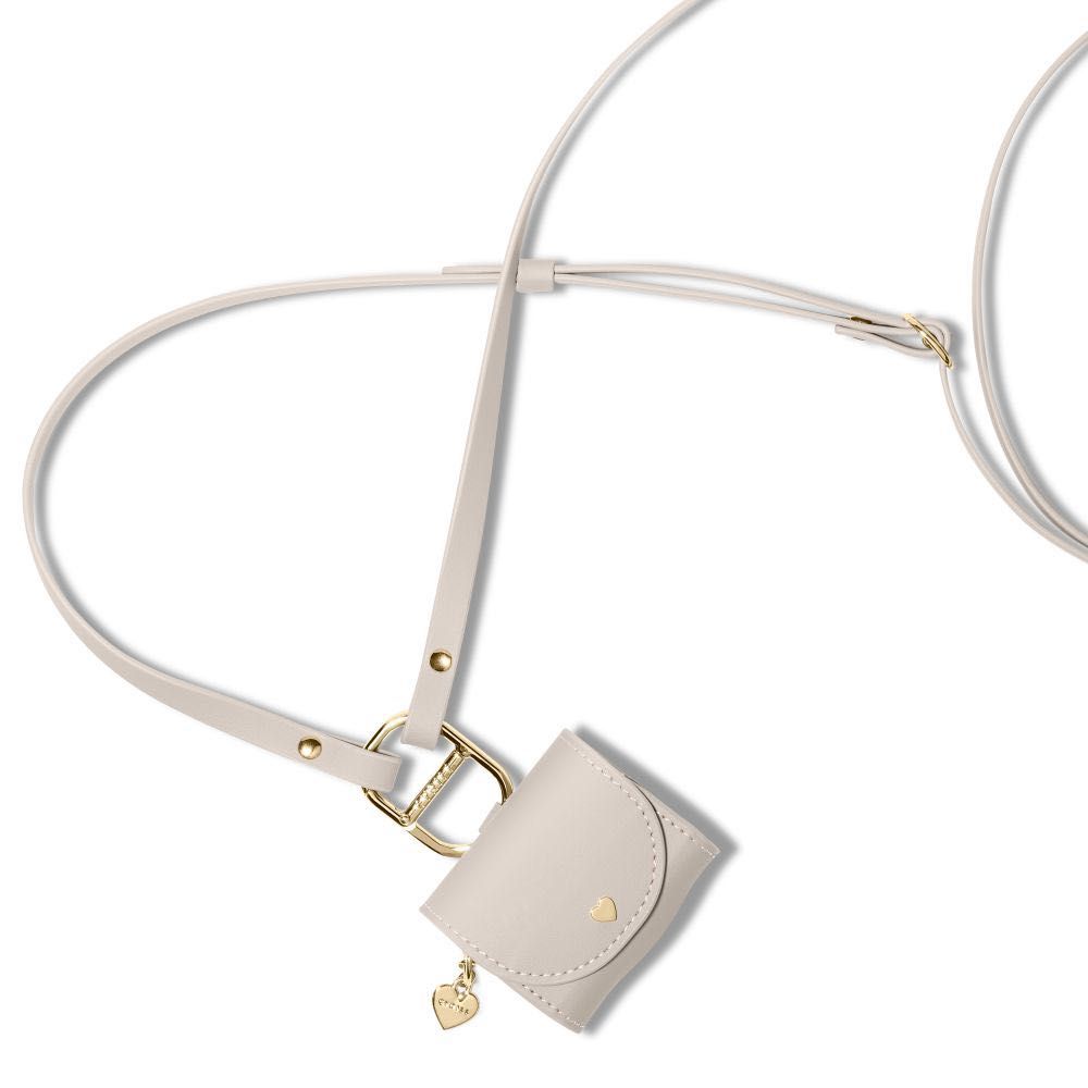 Кожен калъф за Apple AirPods 4 от Spigen Cyrill Mini Bag