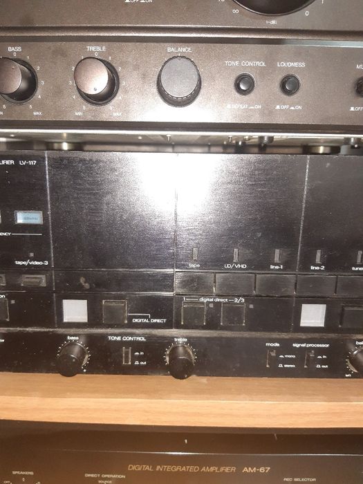 Amplificator Luxman LV 117