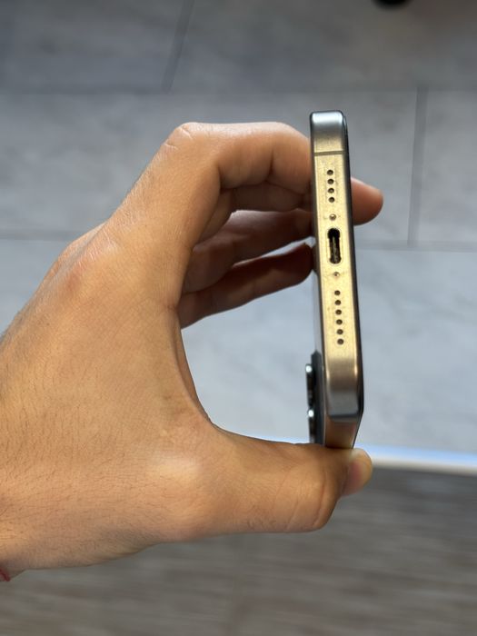 Iphone 15 pro max Titanium