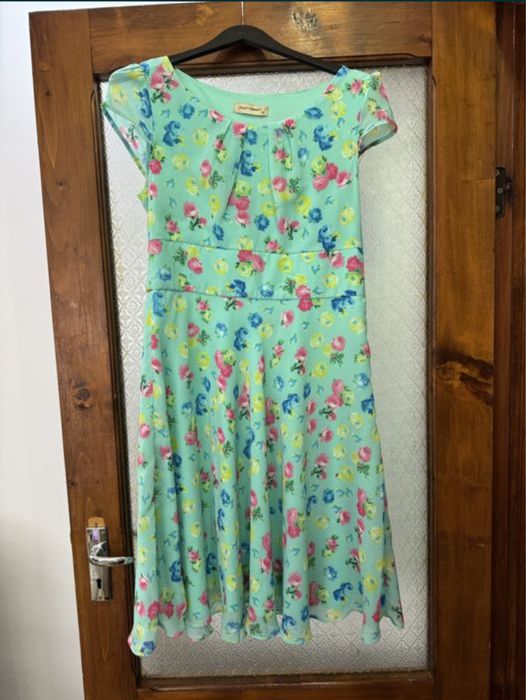 Rochie cu model floral