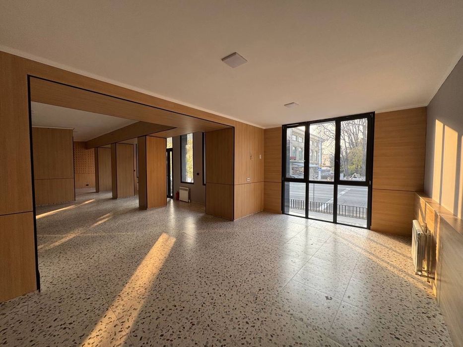 Аренда помещения Лабзак 180м2 + 57м2