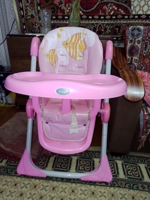 Продаётся стульчик для кормления
