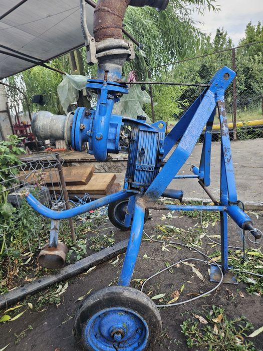 Vând pompa irigatii caprari 3"