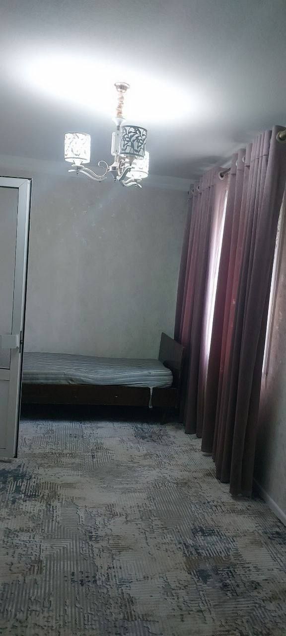 Шайхонтохур тумани Пахтакор метро бекати ёнида ижарага квартира