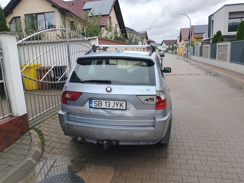 Vând BMW x3 volan pe dreapta