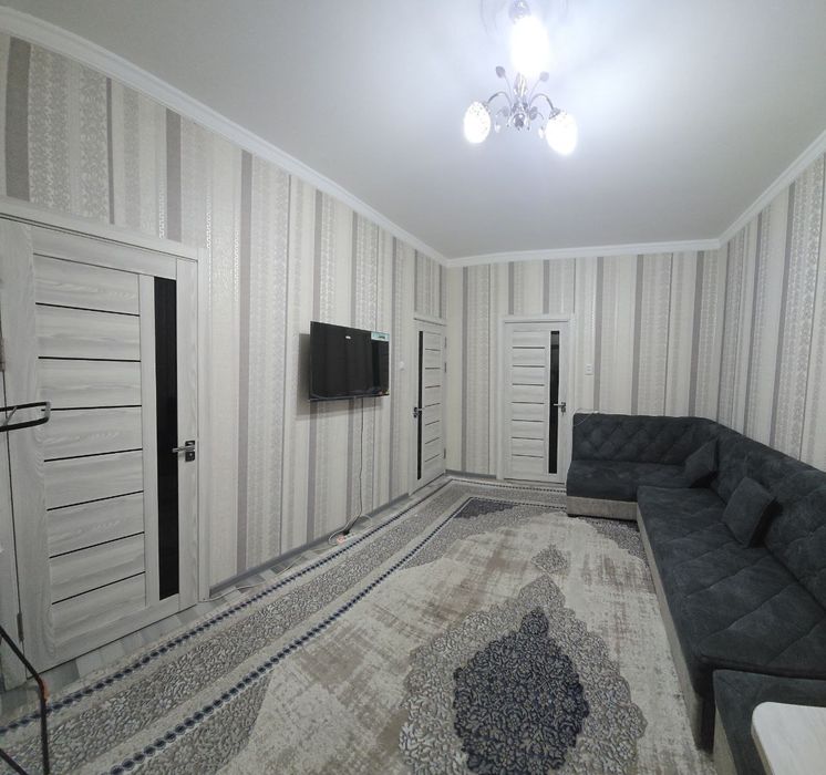 Своя квартира 18 квартал 2х комнатная переделанна в 3х