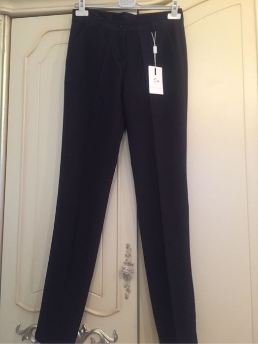 школьные брюки р 44 новые