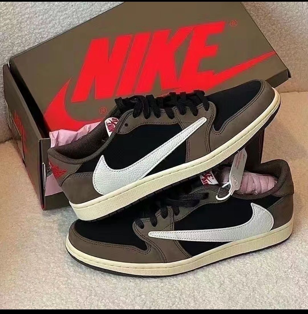 Nike travis scott