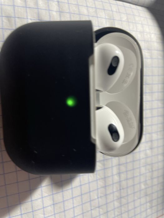 Apple AirPods 3
