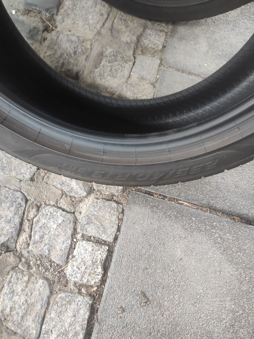 235/40/19 PIRELLI
