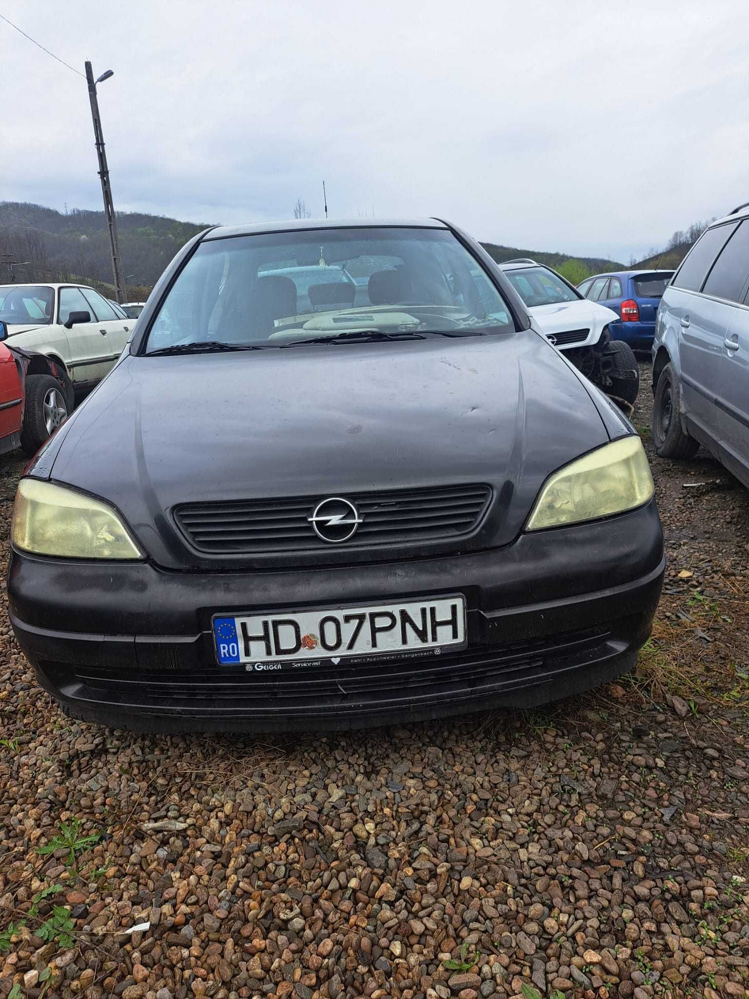 Dezmembrez Opel Astra G 1.7 DTI an fabricație 2003