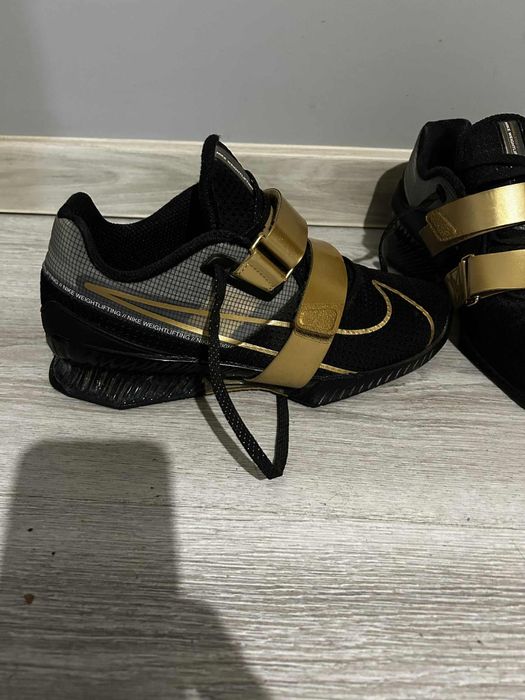Мъжки маратонки Nike Romaleos 4 Black Metallic Gold men