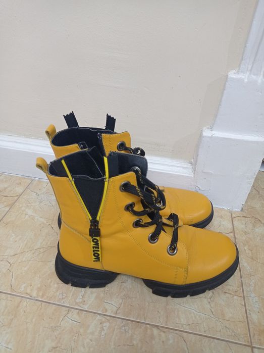 Ботуши,боти естествен велур,кожа