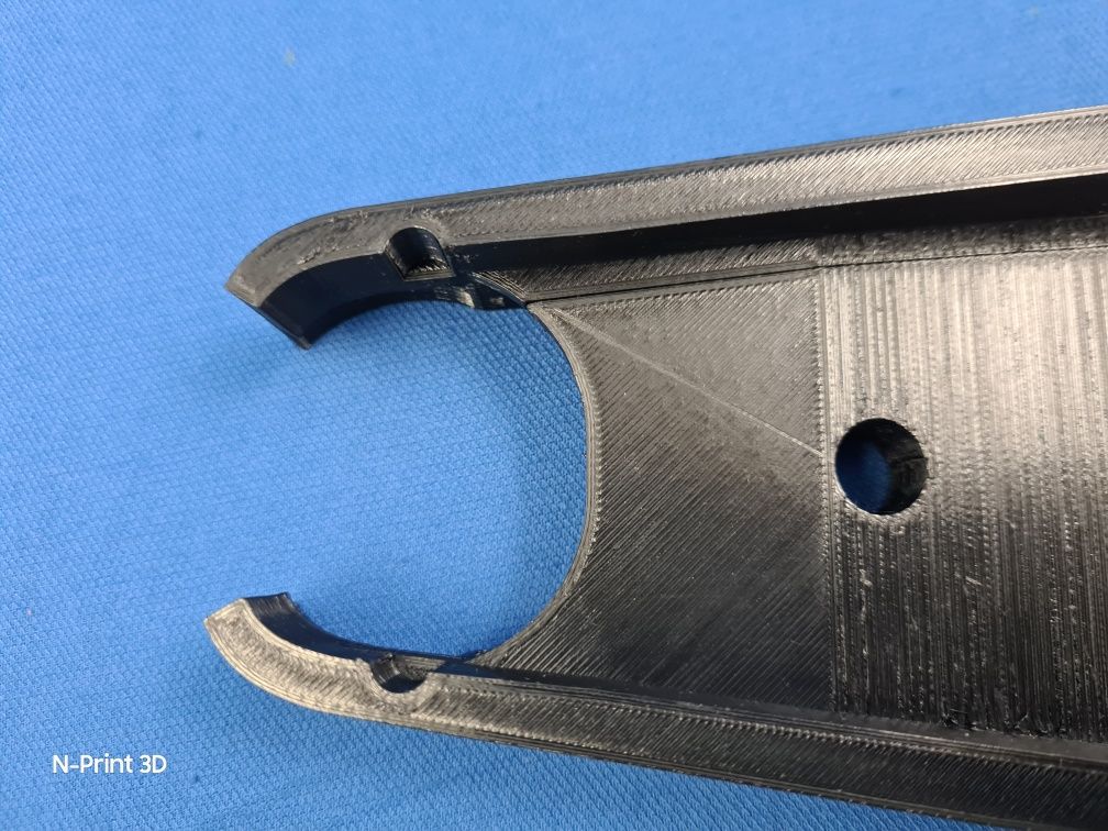3Д принатиран Плъзгач за верига на УAMAHA XTZ 750 Super Tender.