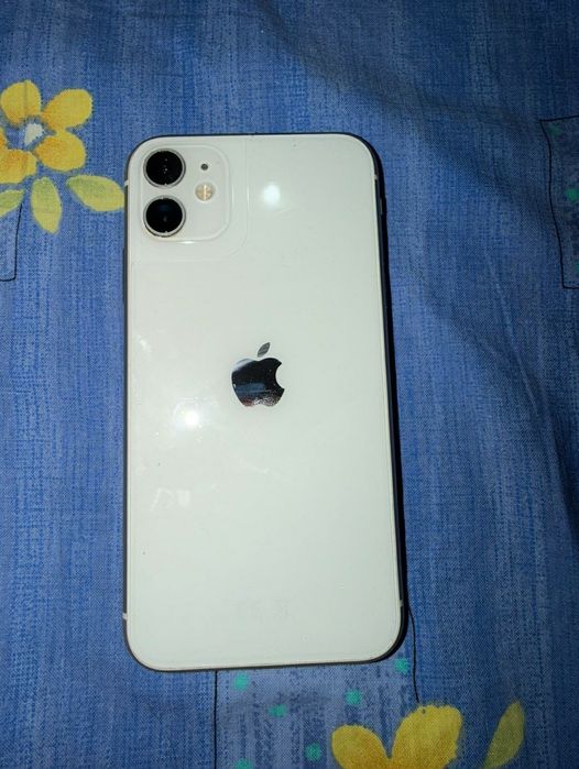 Vand iPhone 11 64GB