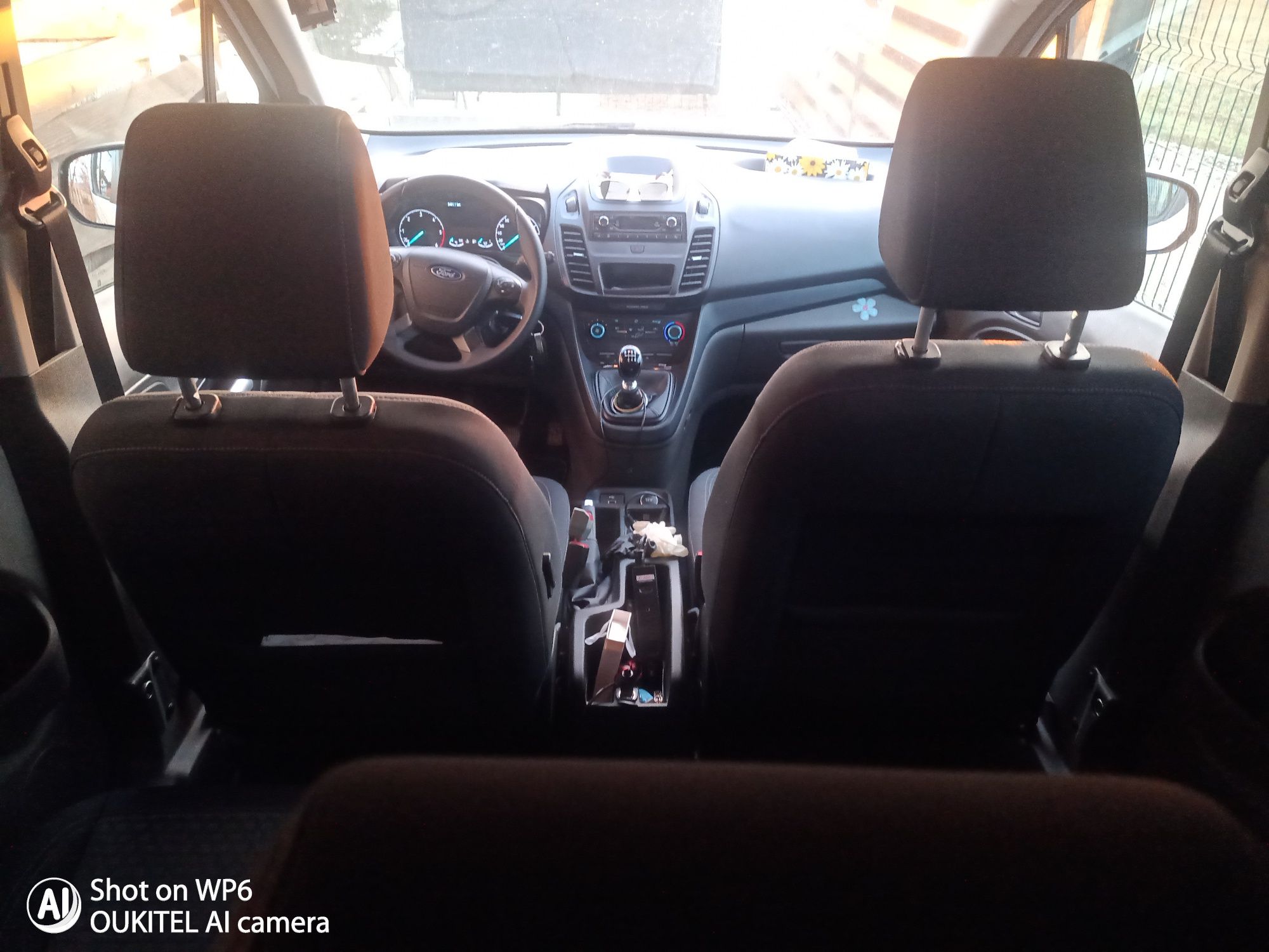 Vând Ford Transit Connect sau schimb