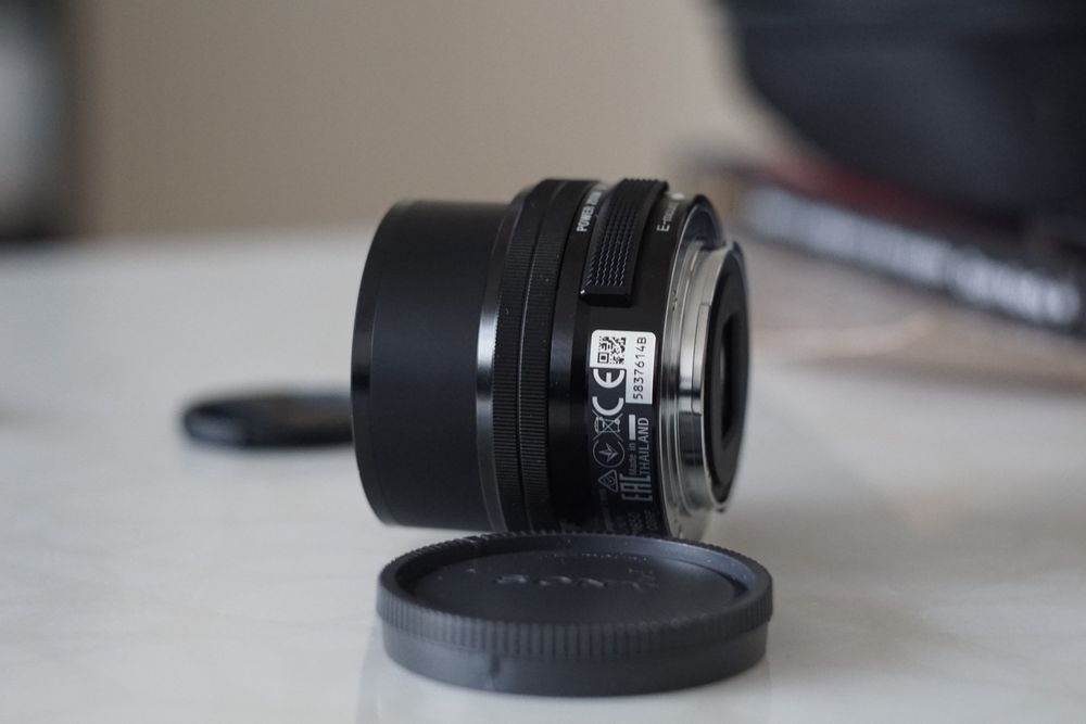 Обектив Sony SELP1650