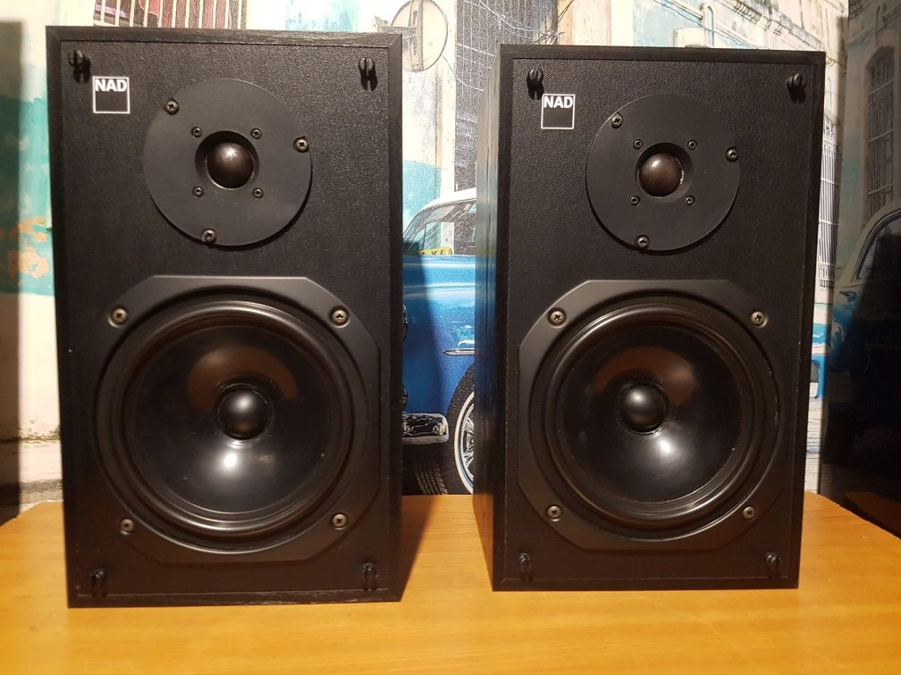 Boxe audio NAD 8225