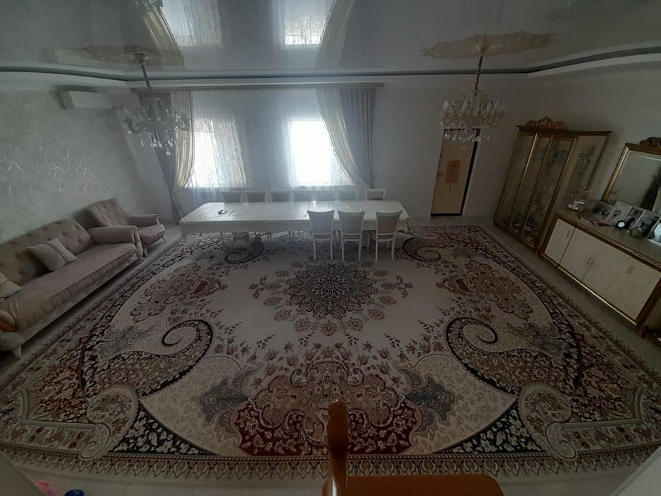 Ковер в хорошем состояний