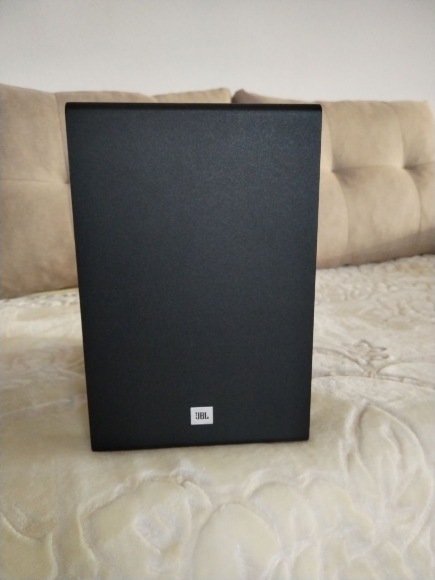 Vând JBL Cinema Soundbar SB 270