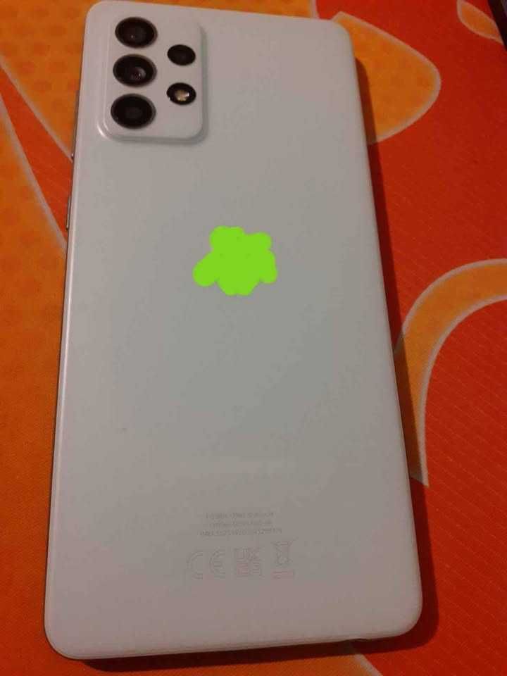продавам samung a52s 128gb