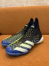 продаю Adidas Predator сороконожки